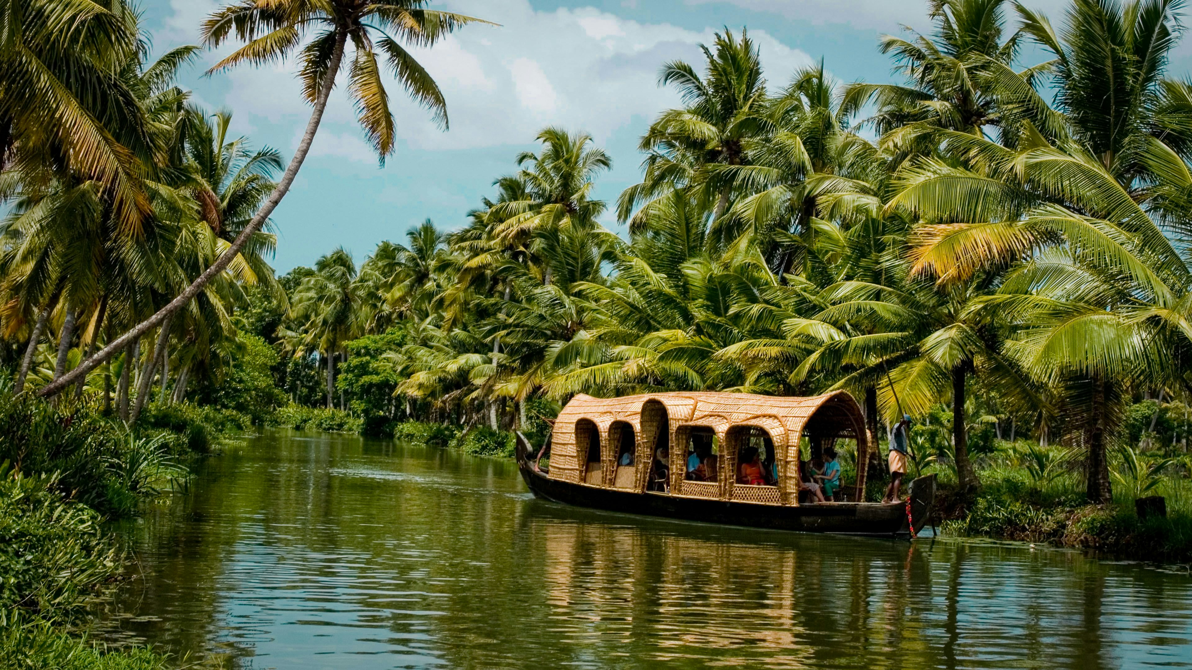 Kerala Backwaters Tour